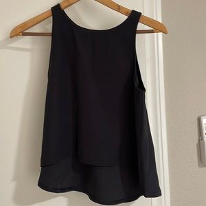 Lululemon black top